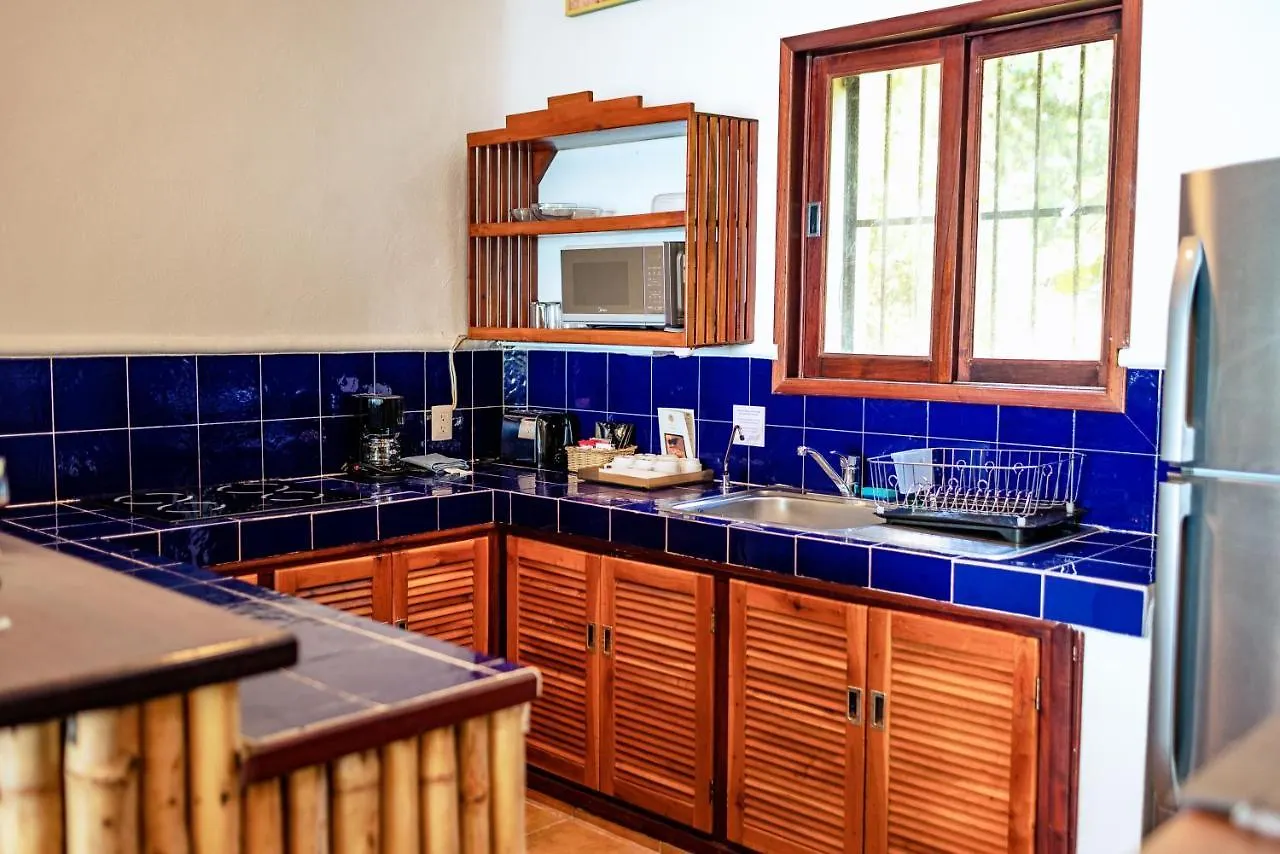 ****  Hotel Rancho Encantado Bacalar Mexico