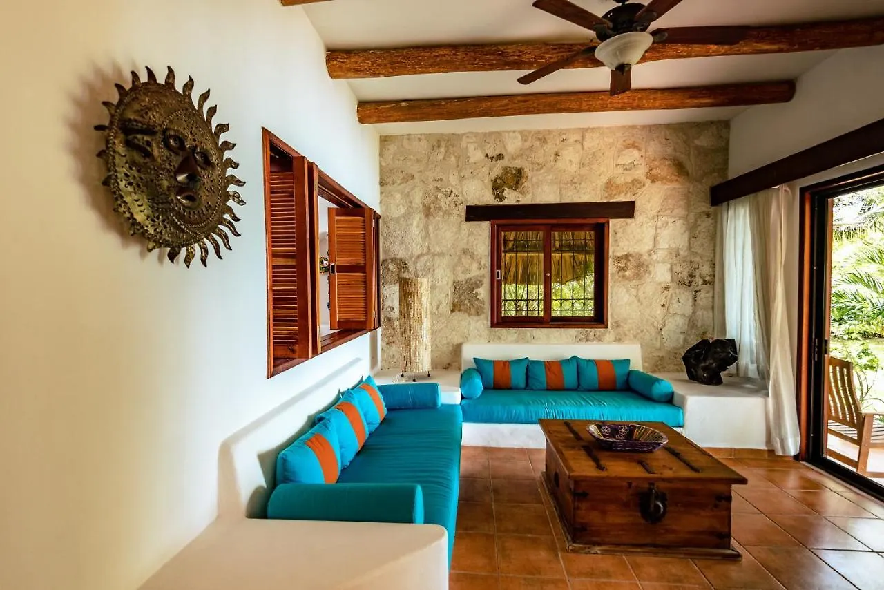 Hotel Rancho Encantado Bacalar 4*,  Mexico