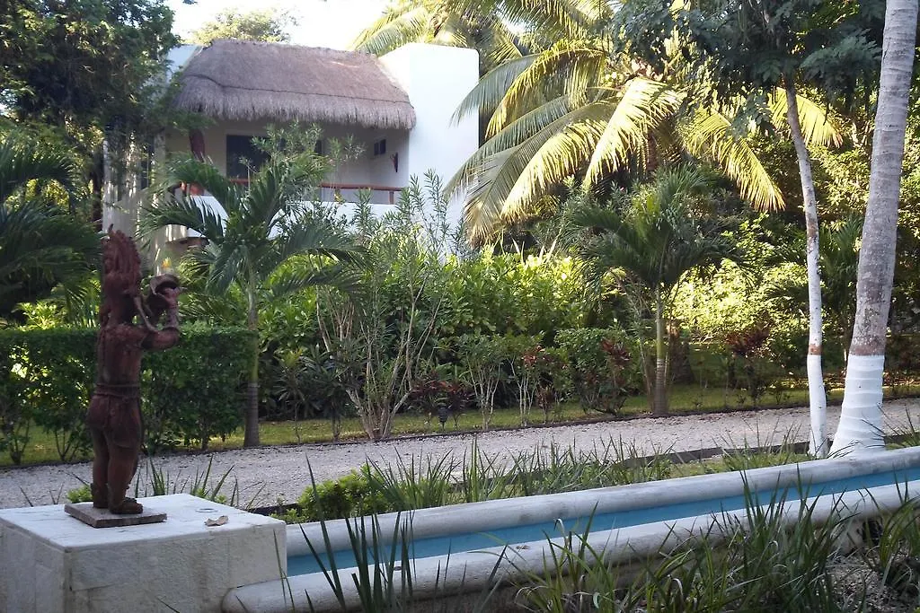 Hotel Rancho Encantado Bacalar 4*,